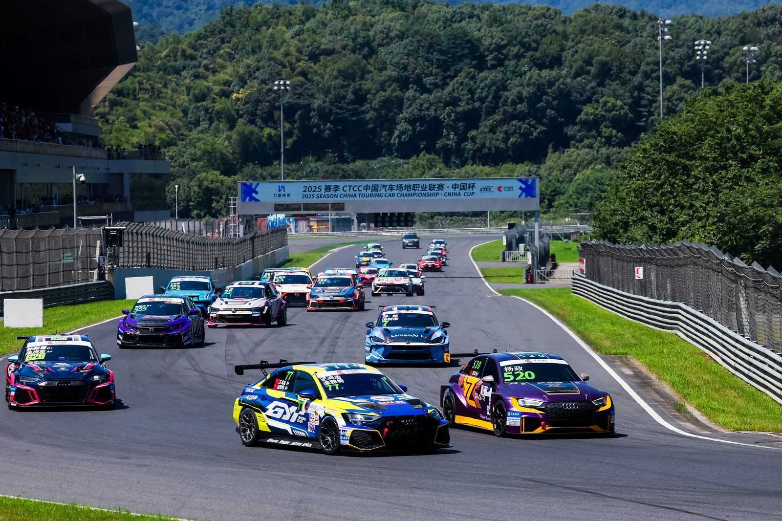 CTCC race start grid
